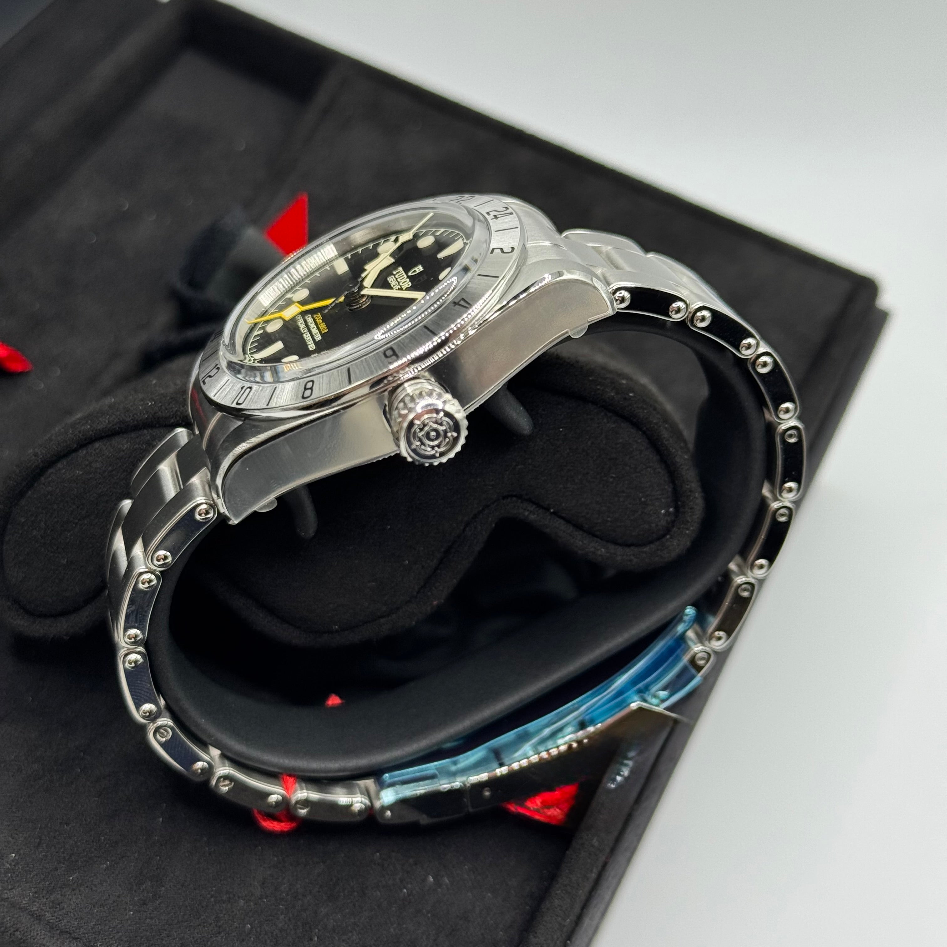 Tudor Black Bay Pro (M79470-0001)