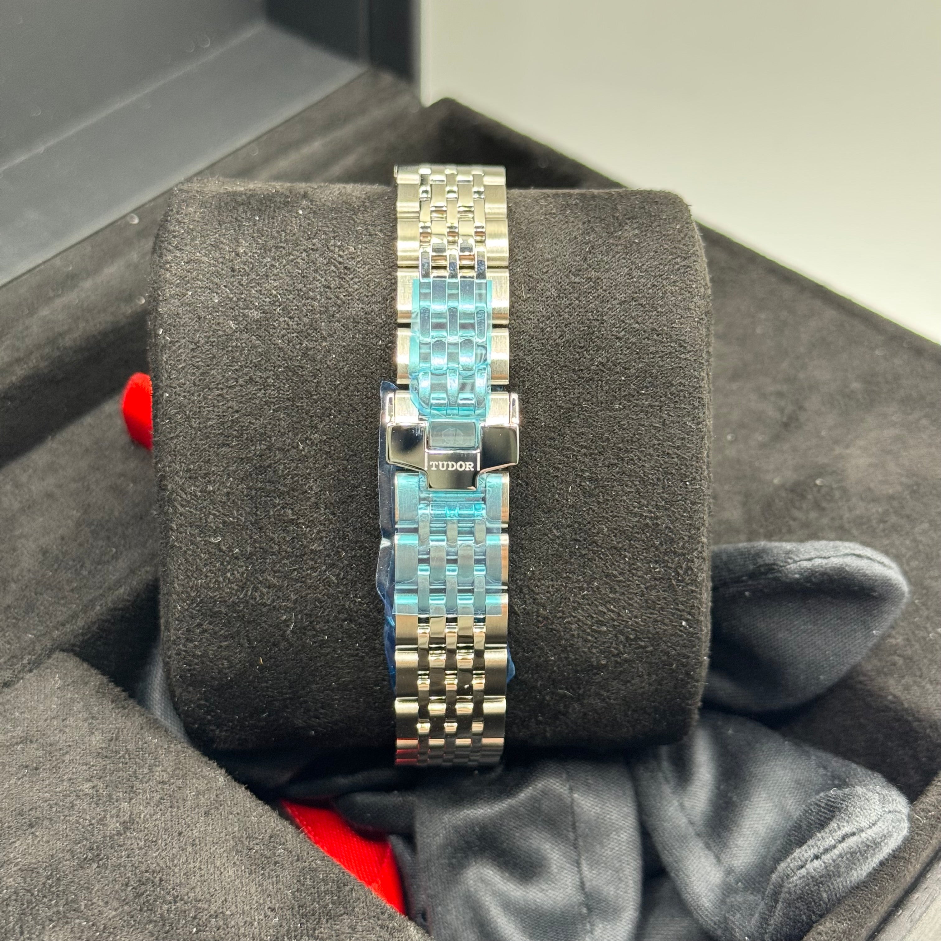 Tudor 1926 28mm (M91350-0001)