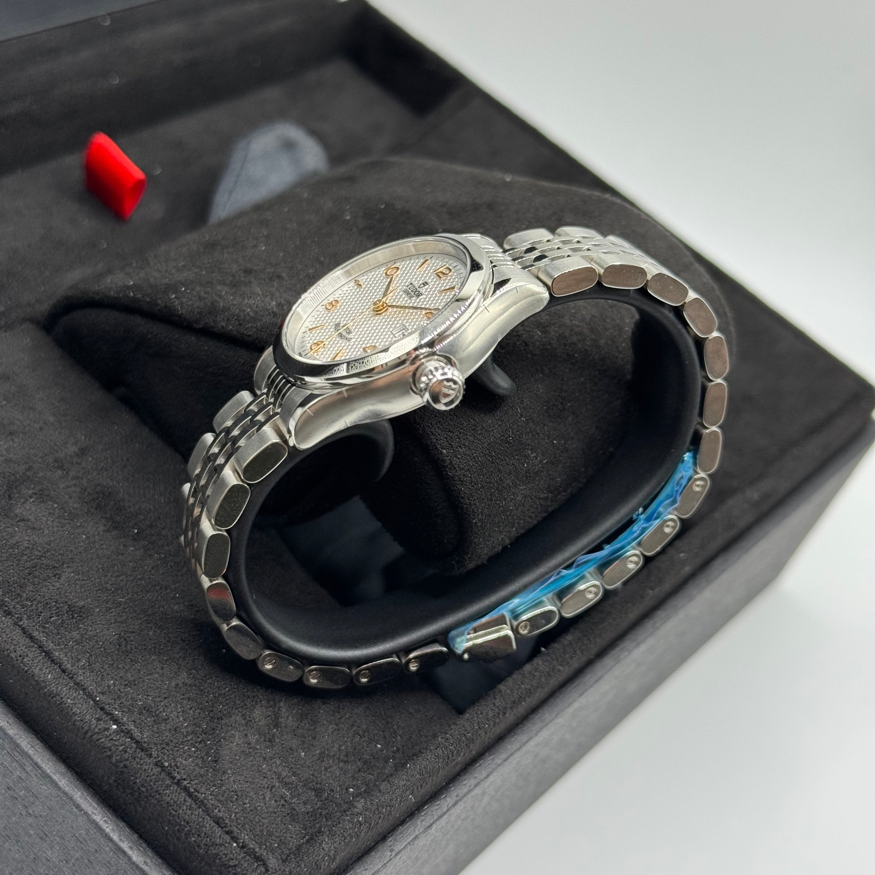 Tudor 1926 28mm (M91350-0001)