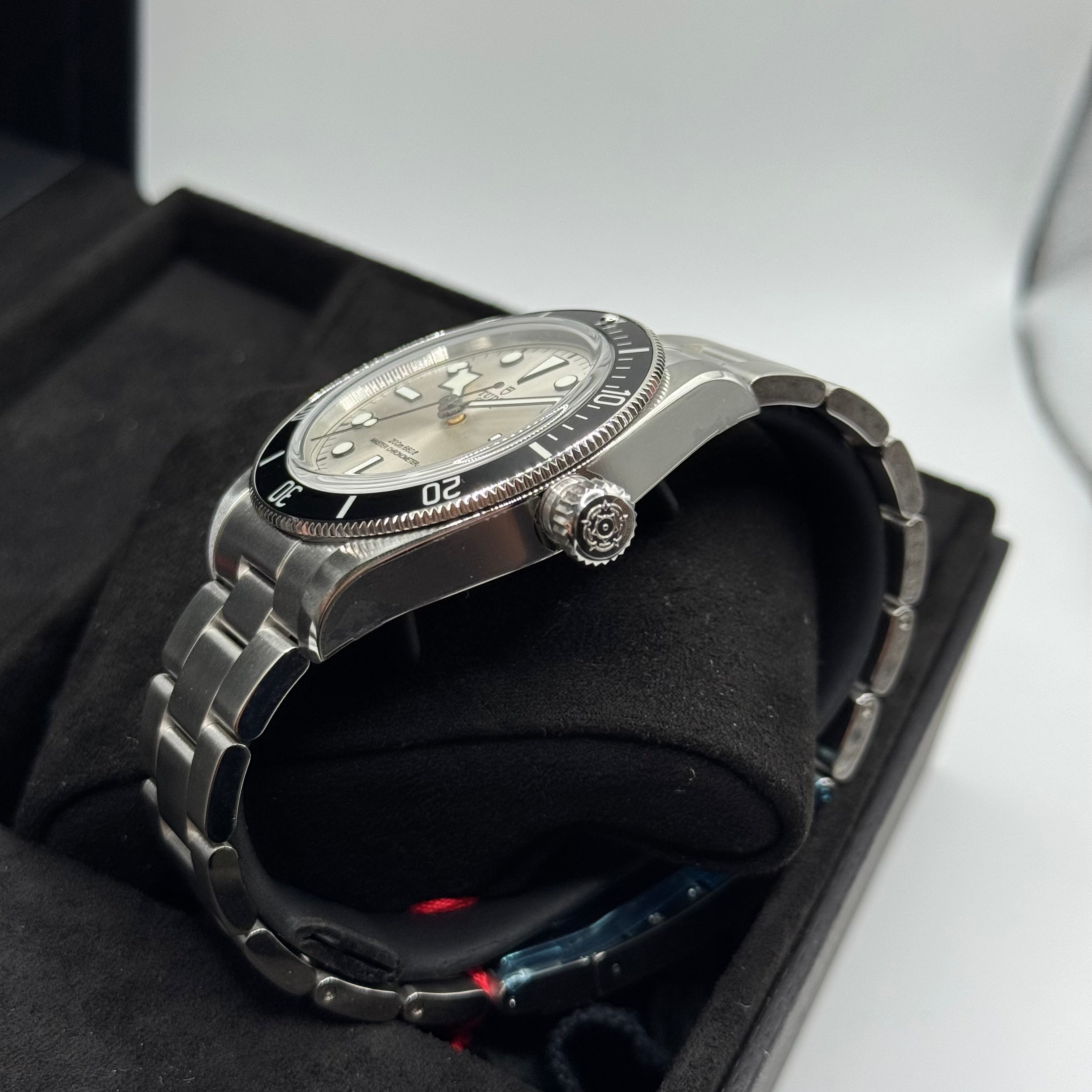Tudor Black Bay 68 (M7943A1A0NU-0002)