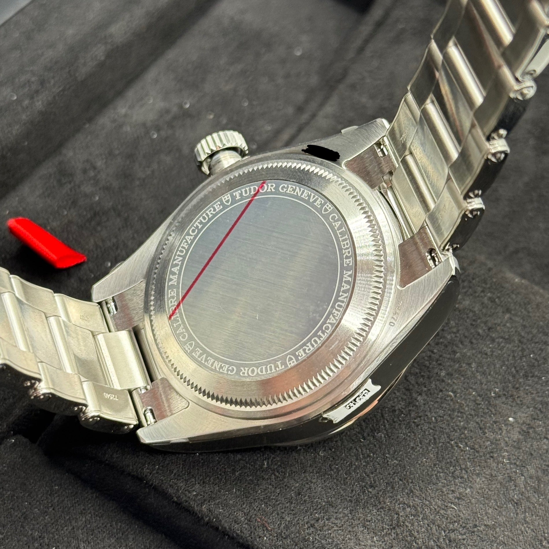 Tudor Black Bay Pro (M79470-0001)