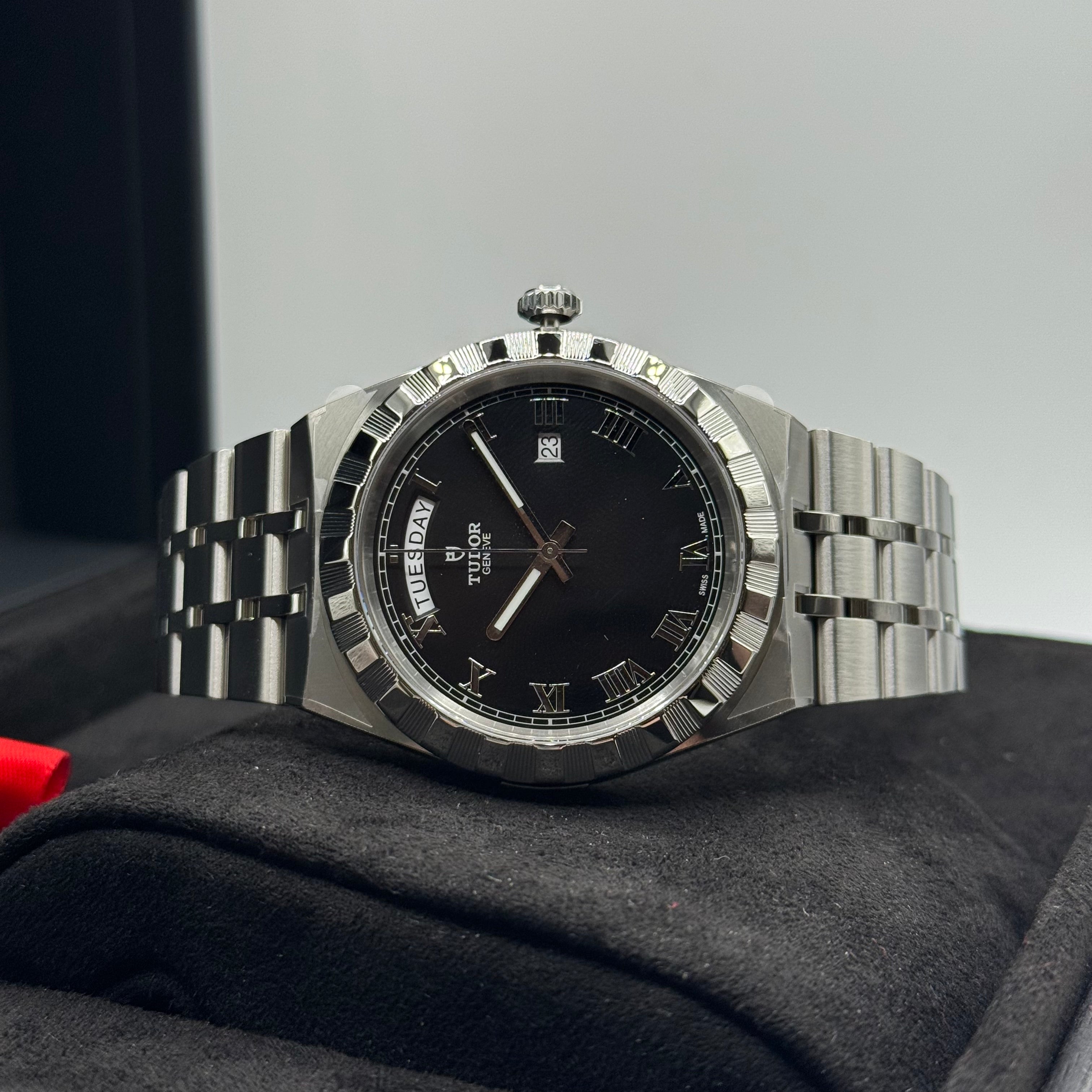 Tudor Royal 41mm (M28600-0003)