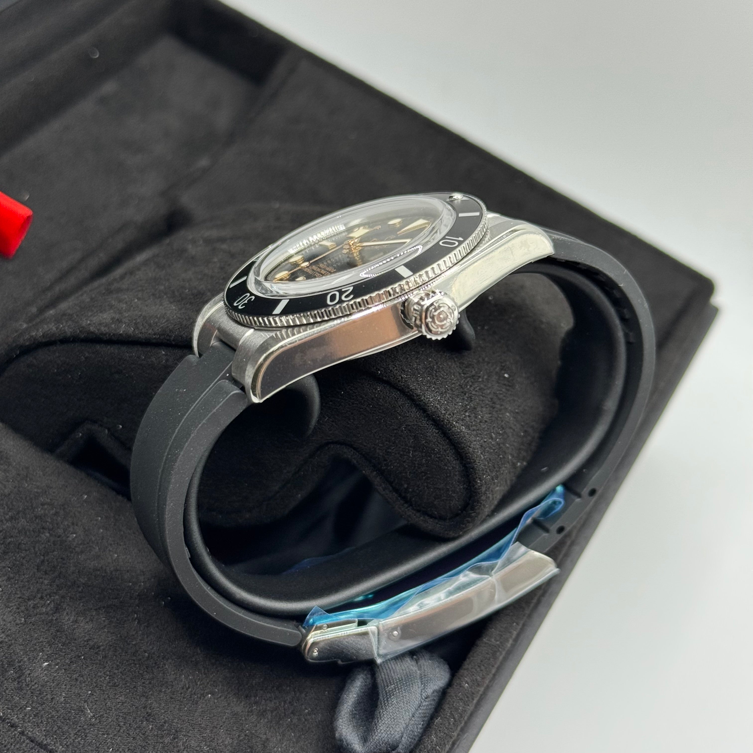 Tudor Black Bay 54 (M79000N-0002)