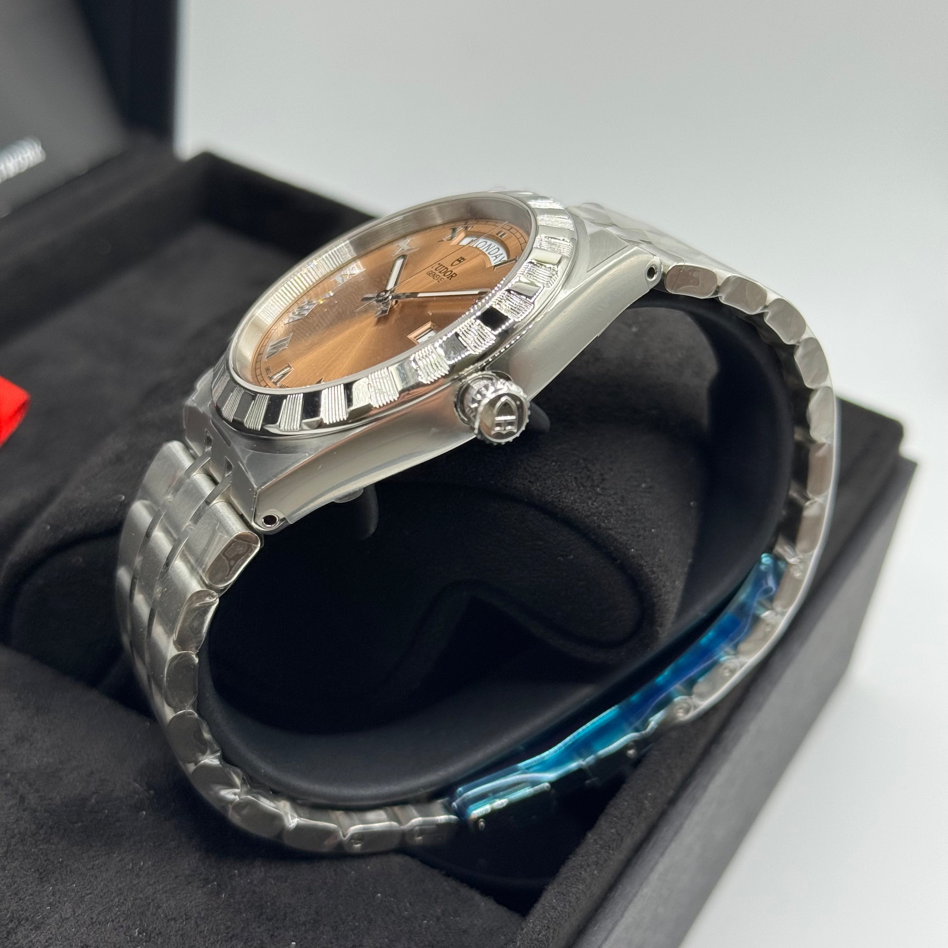 Tudor Royal 41mm (M28600-0009)