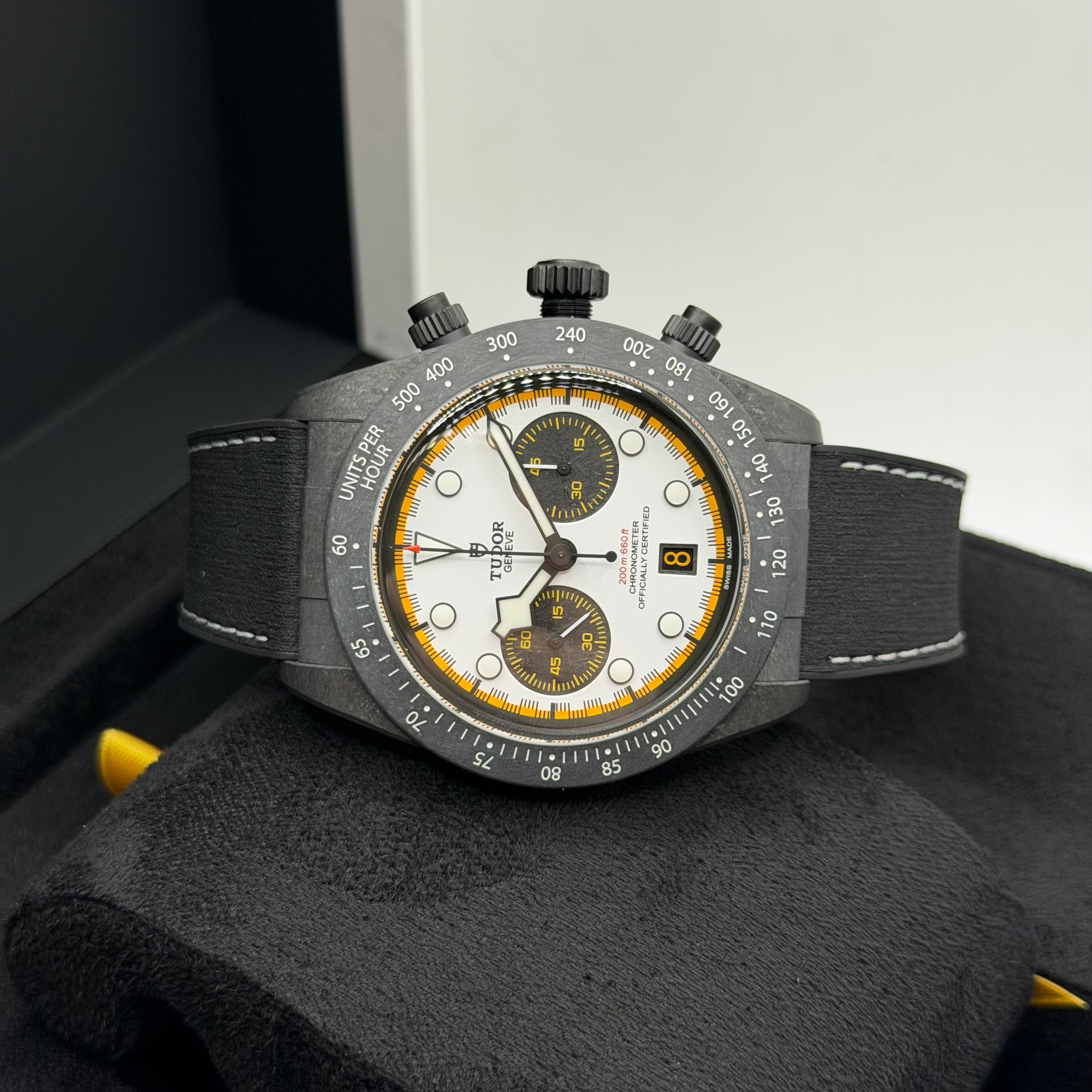 Tudor Black Bay Chrono Carbon 26 (M79377KN-0003)