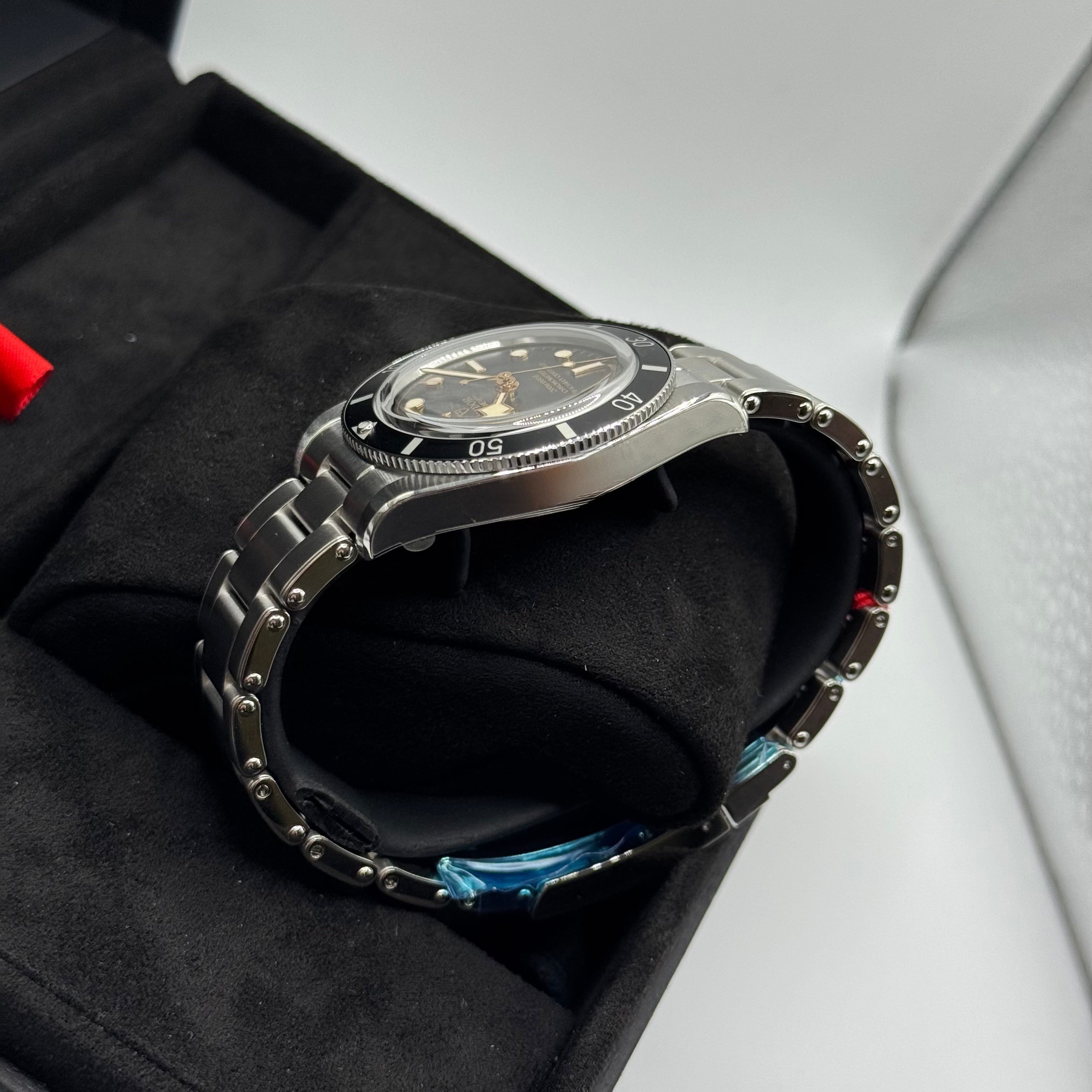Tudor Black Bay 54 (M79000N-0001)