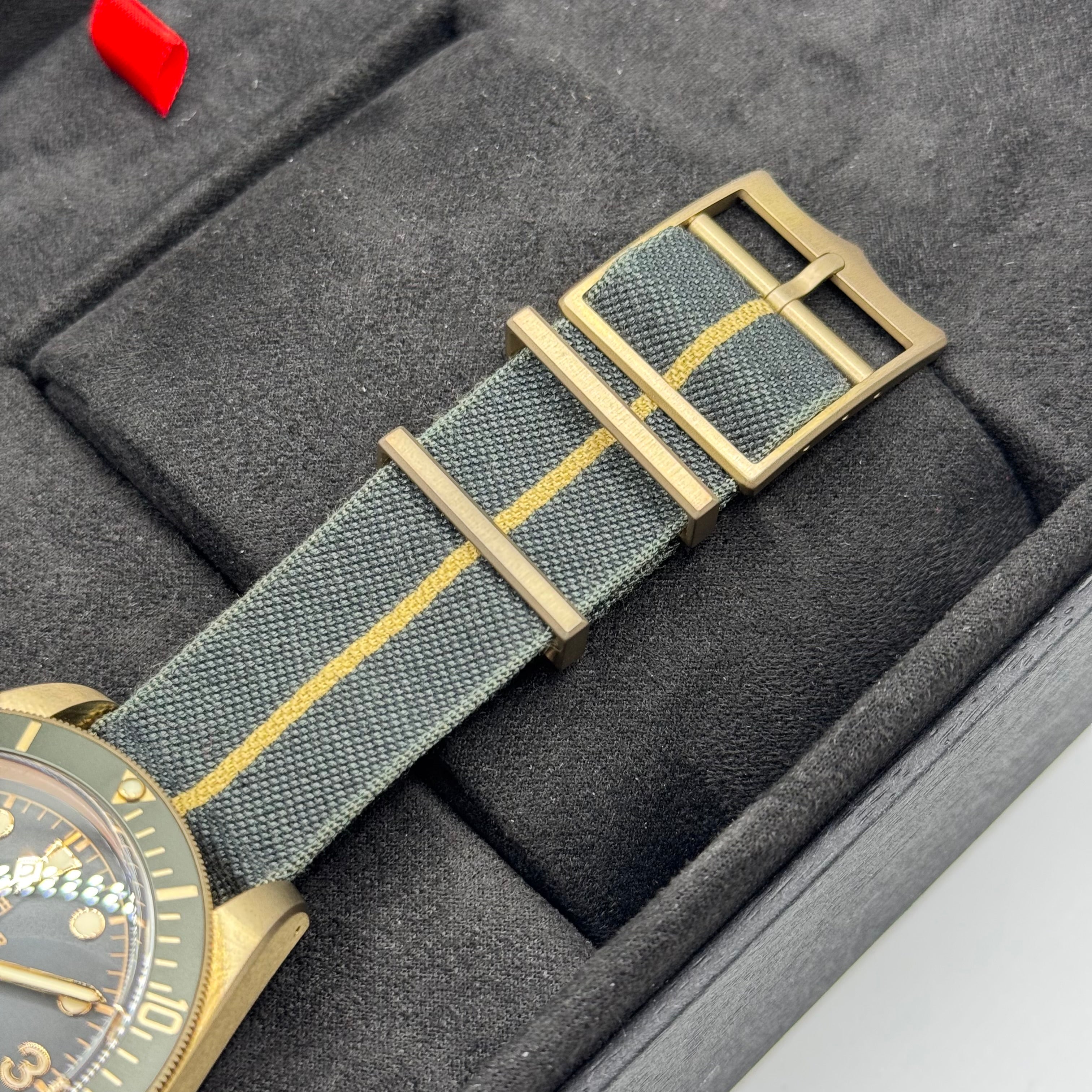 Tudor Black Bay Bronze 43mm (M79250BA-0002)