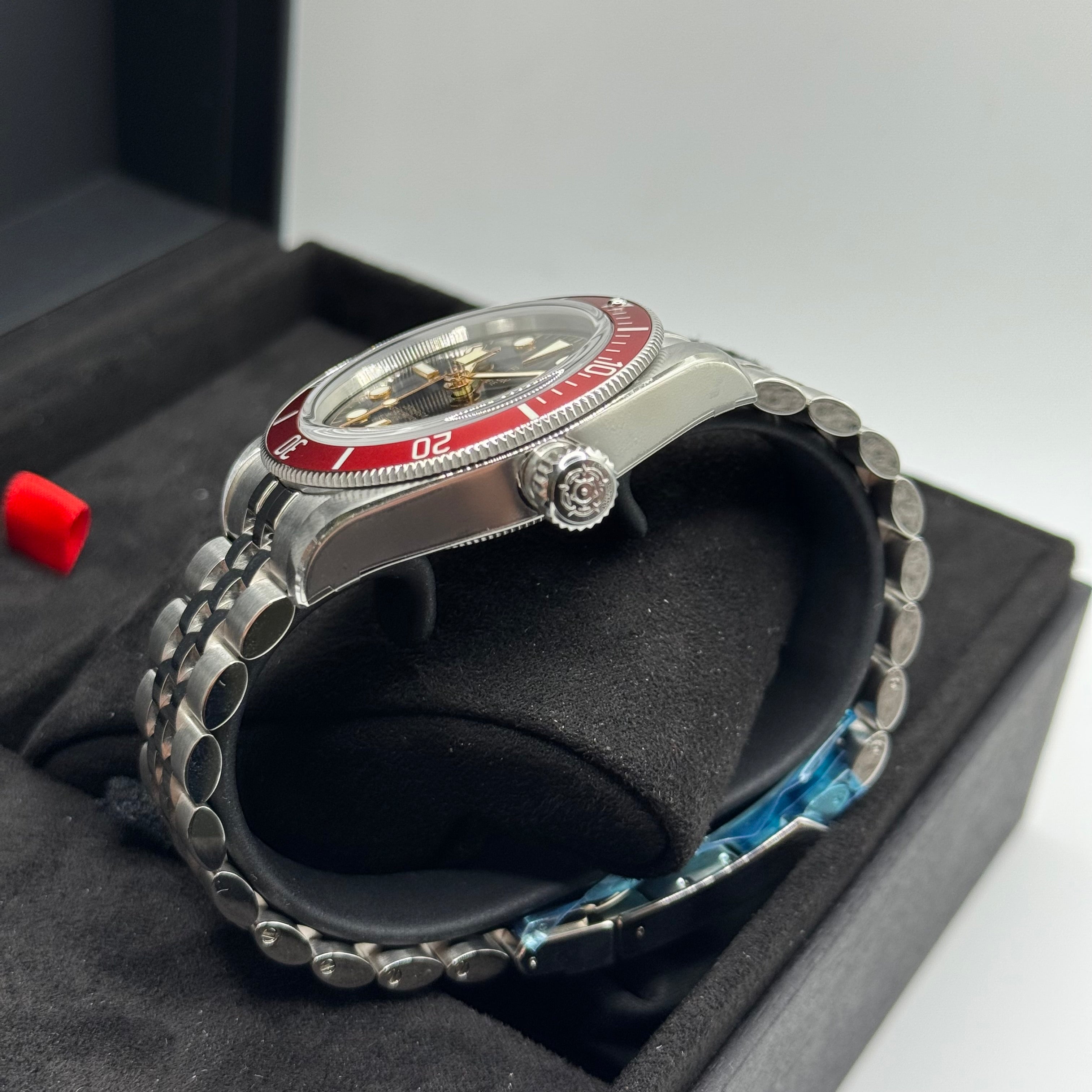 Tudor Black Bay (M7941A1A0RU-0003)