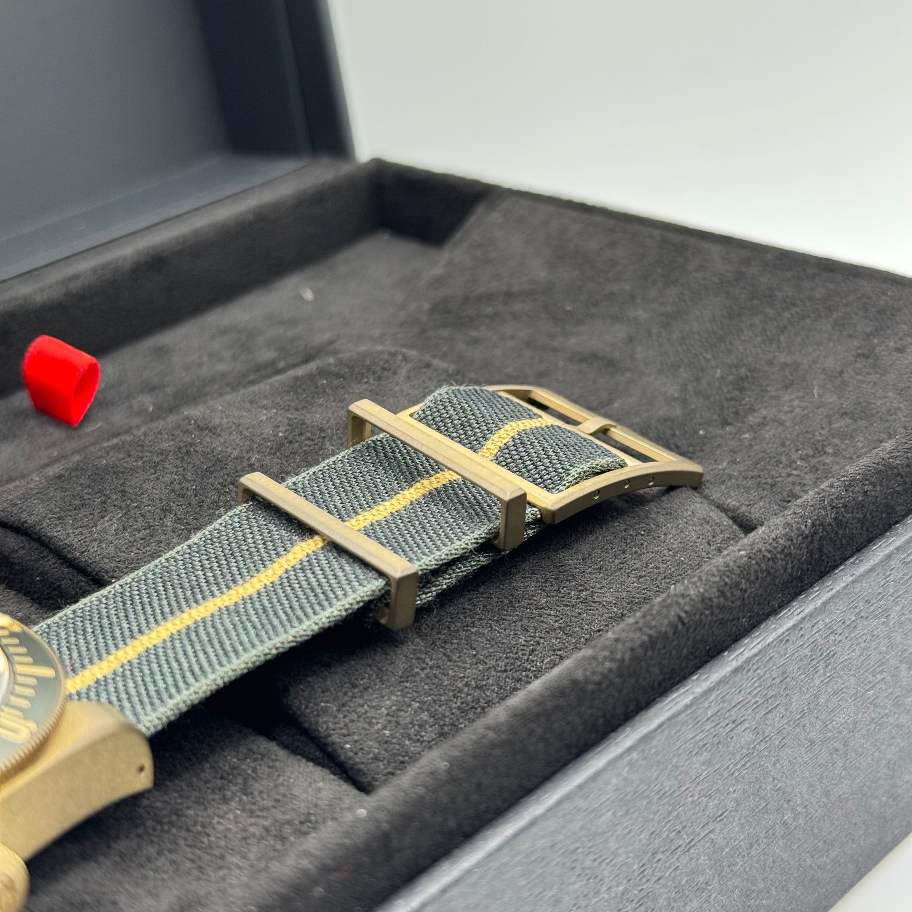 Tudor Black Bay Bronze 43mm (M79250BA-0002)