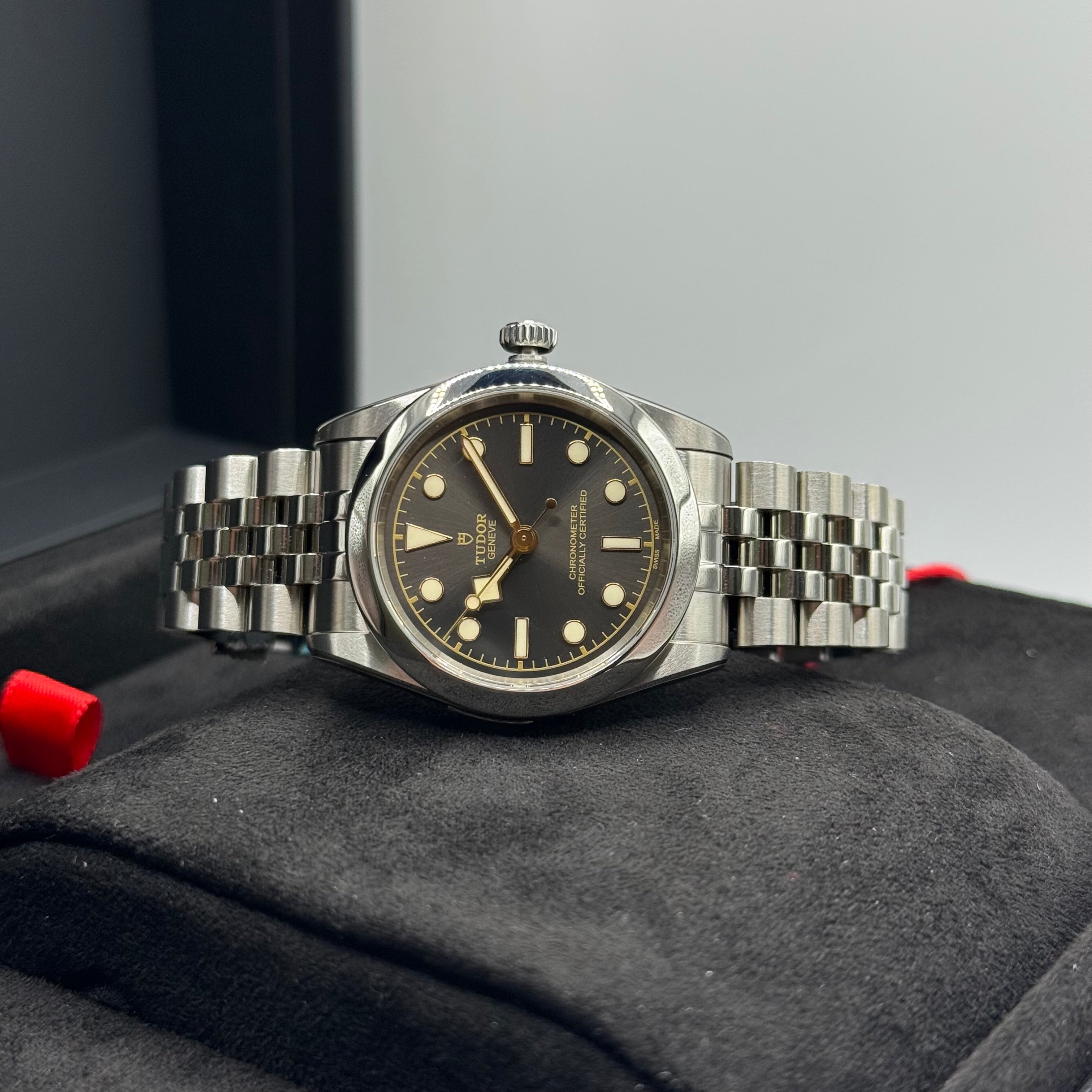 Tudor Black Bay One 31 (M79600-0001)