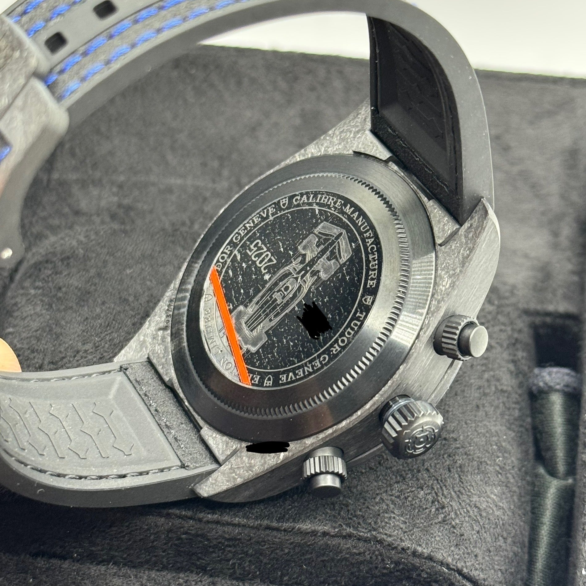 Black Bay Chrono "Carbon 25" (M79377KN-0001)