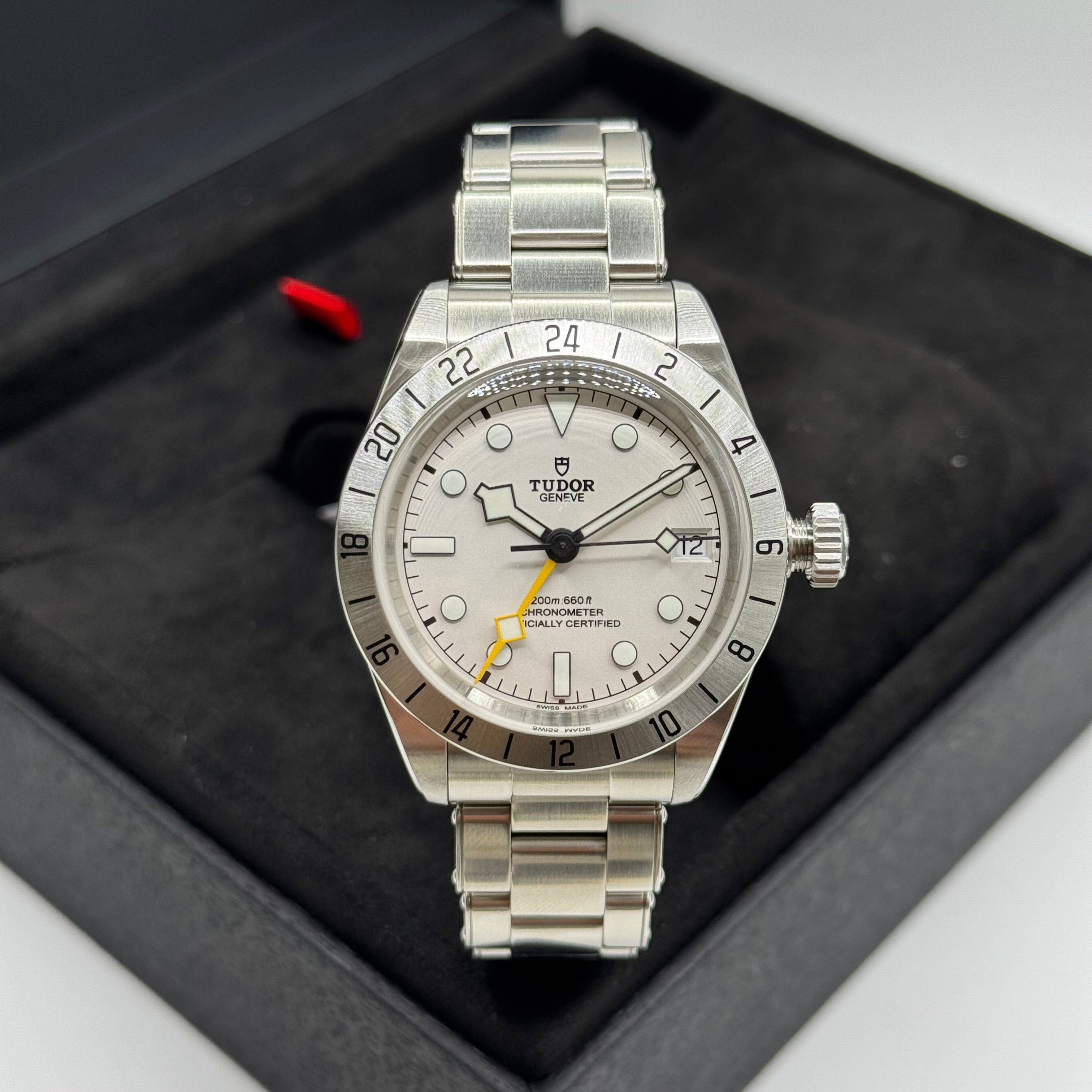 Tudor Black Bay Pro (M79470-0004)