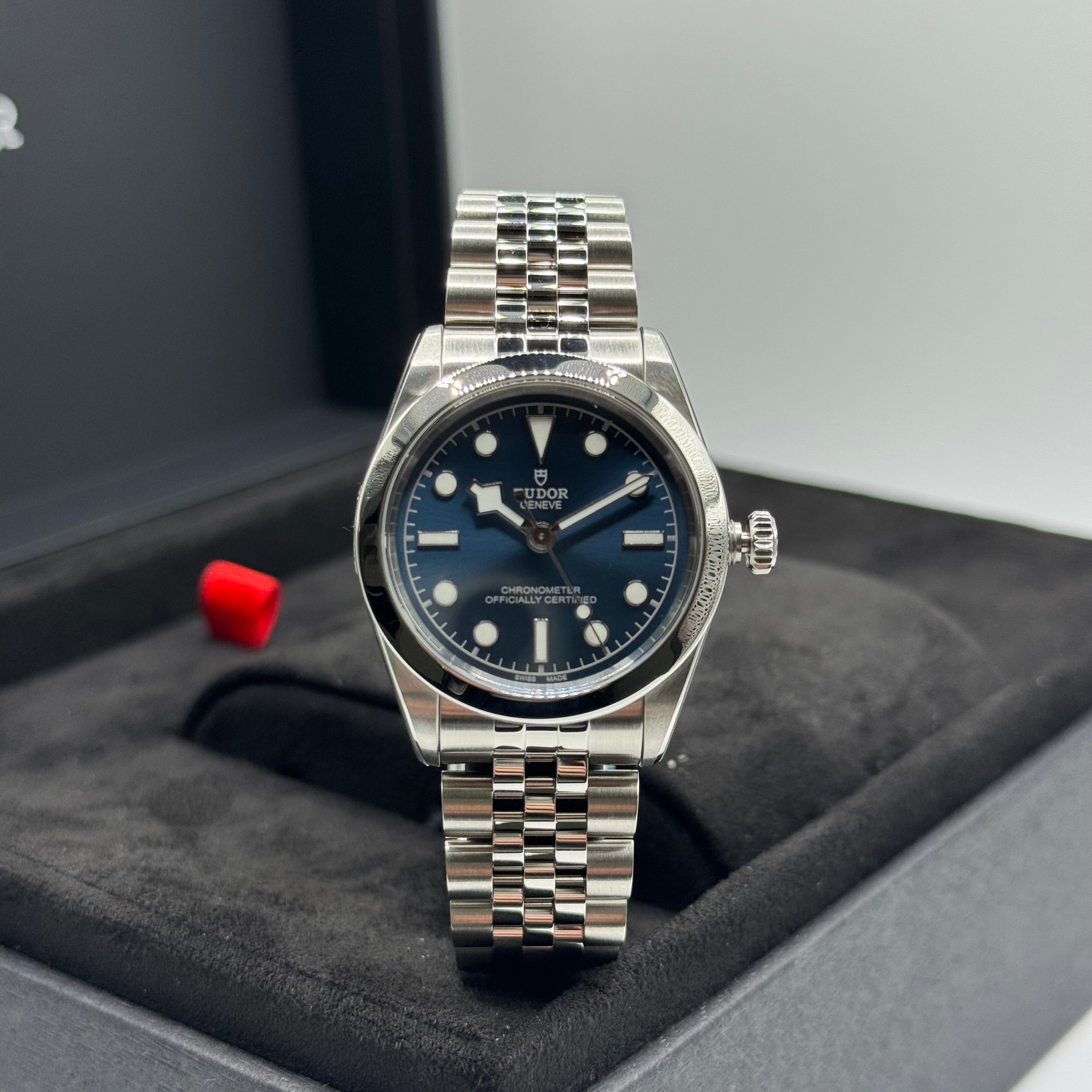 Tudor Black Bay One 31 (M79600-0002)