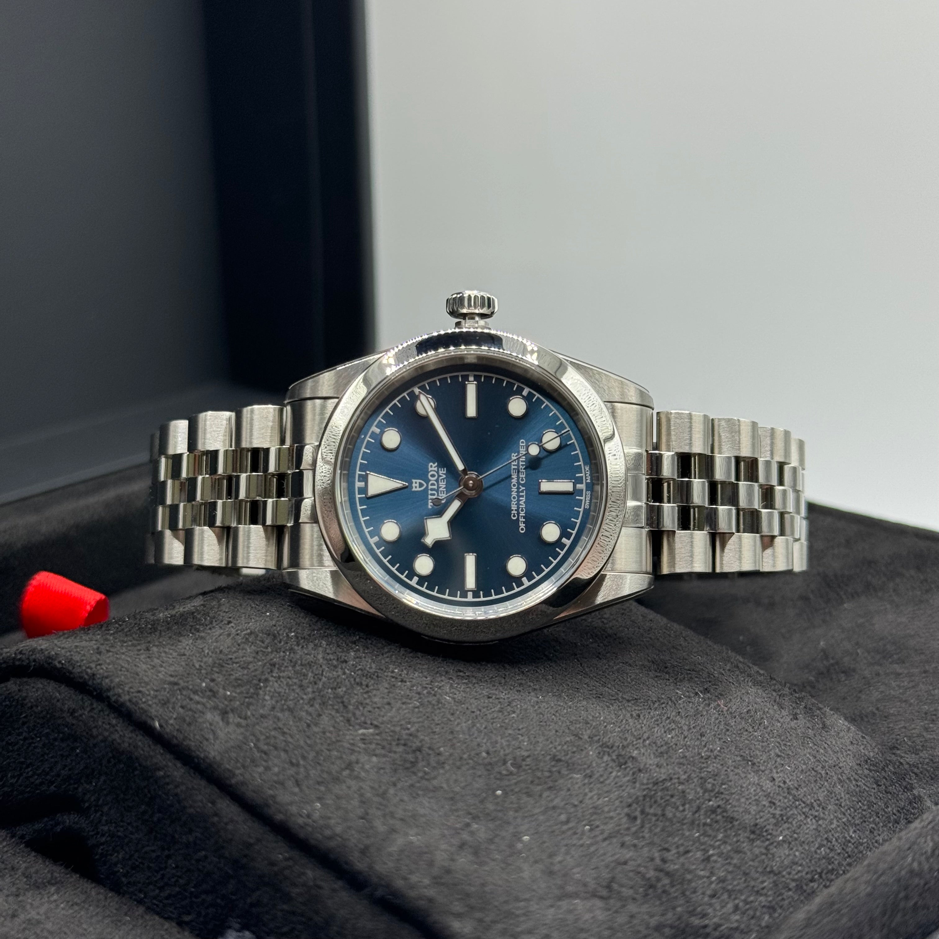 Tudor Black Bay One 31 (M79600-0002)