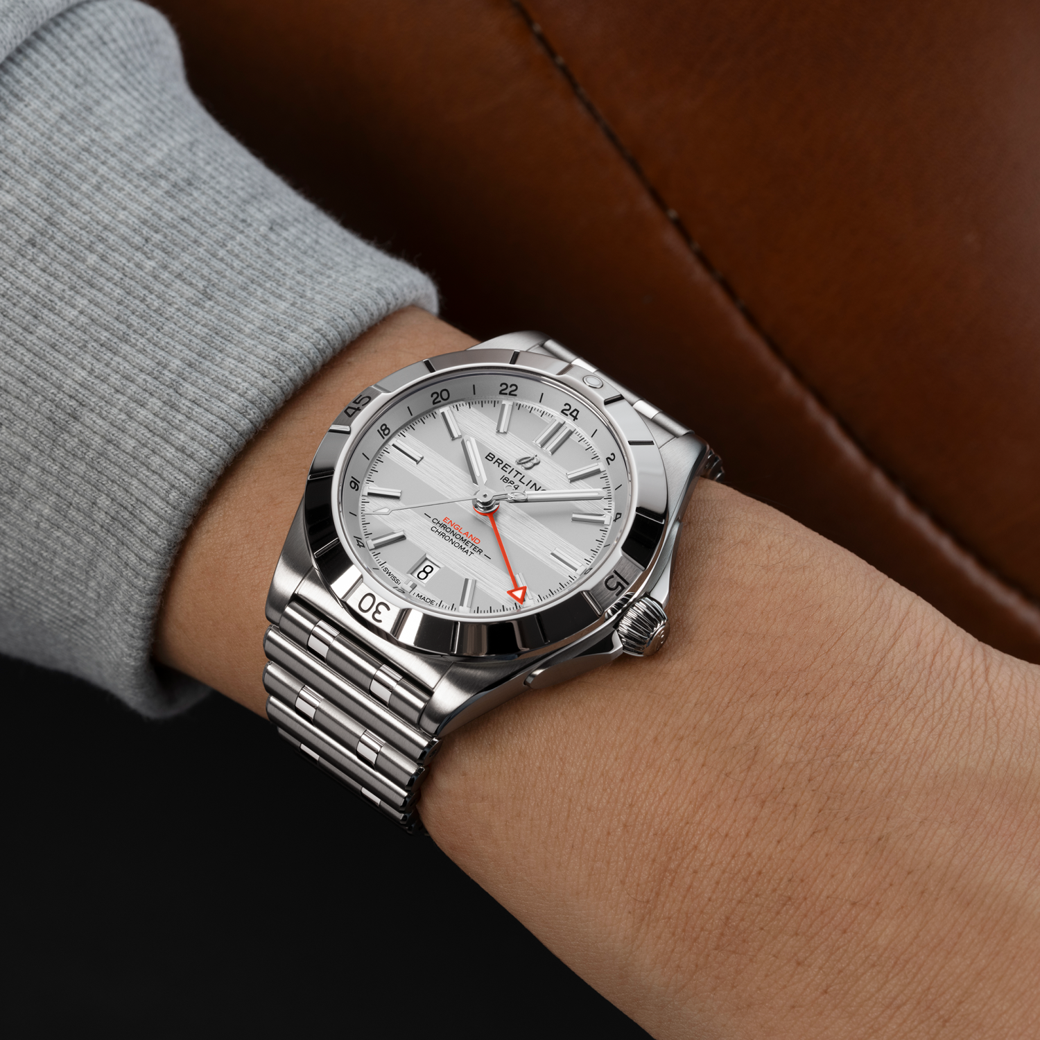 Breitling Chronomat GMT 40 A323985B1A1A1 on wrist